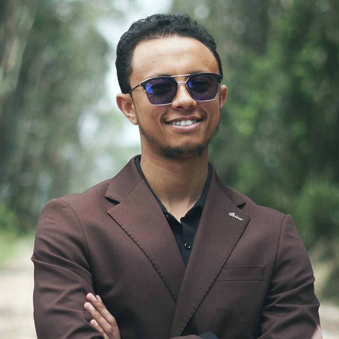 Yonas, founder of Khilx Academy